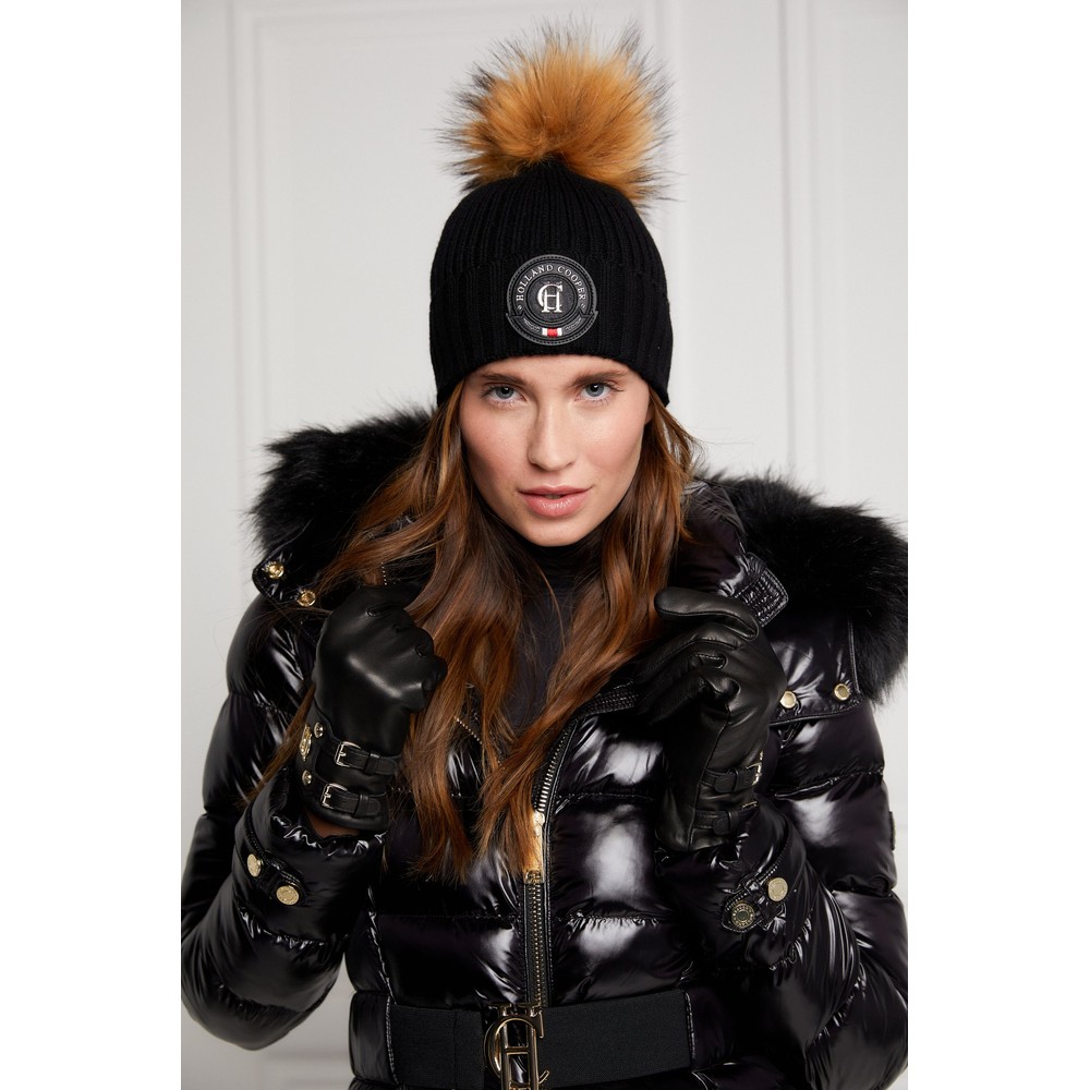 Black hat with bobble clearance