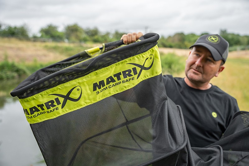 Matrix Carp Safe Keepnet Black & Green