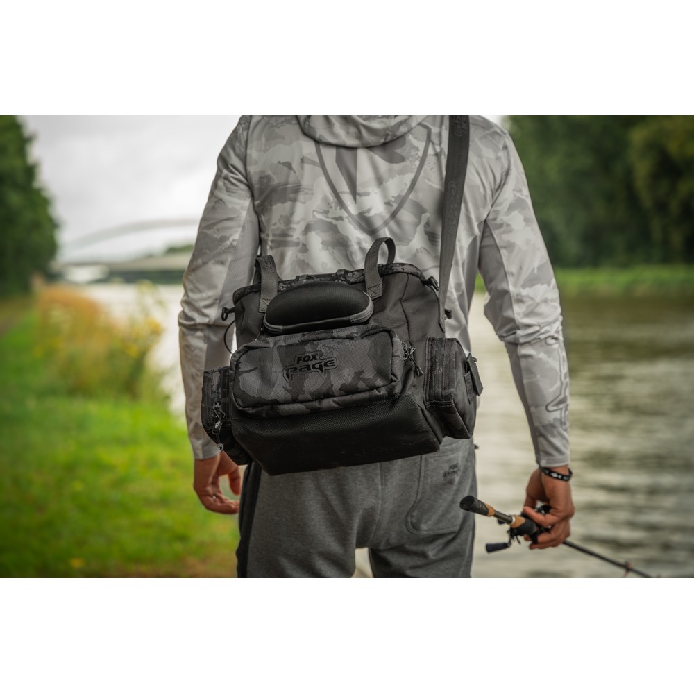 Fox Rage Camo Voyager Medium Tackle Bag 