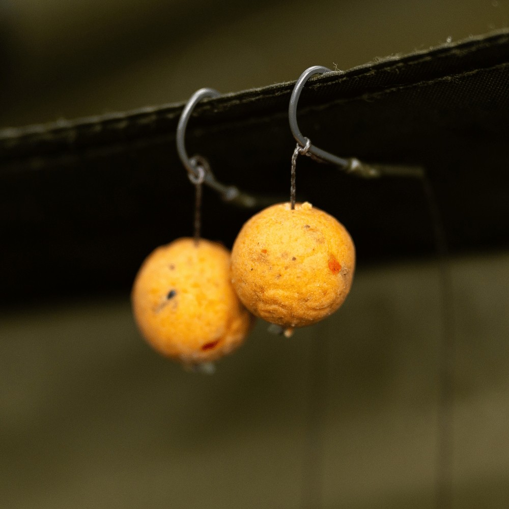 Dynamite Baits Peppered Fruit Boilies - 15mm 1kg Yellow