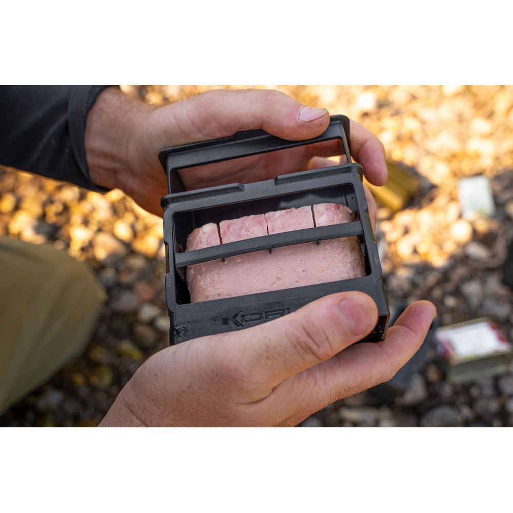Korum Meat Cuber Black