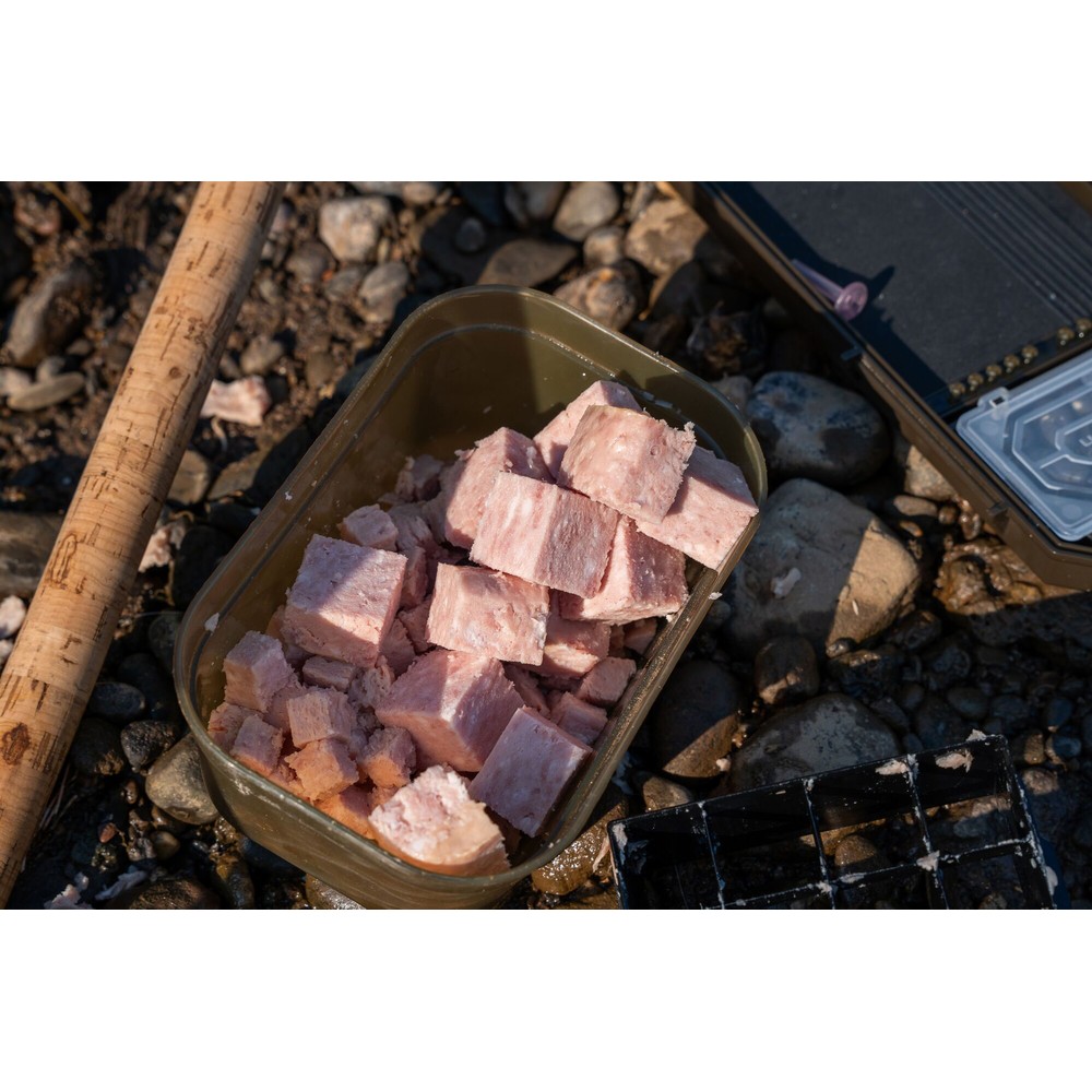 Korum Meat Cuber Black