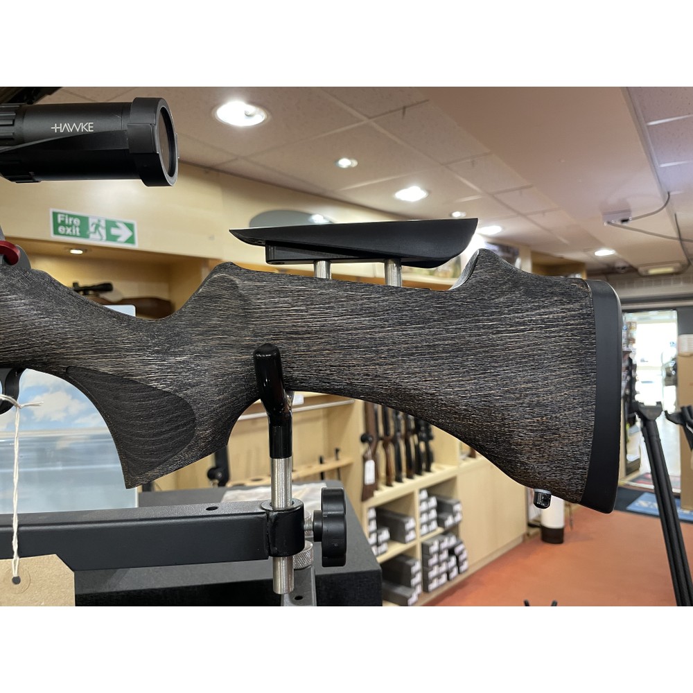 Daystate Pre-owned  Huntsman Revere Safari Pre-charged Pneumatic Air Rifle - .177 Wood