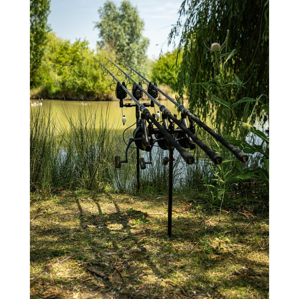 Fox Black Label Camlock Bankstick Black